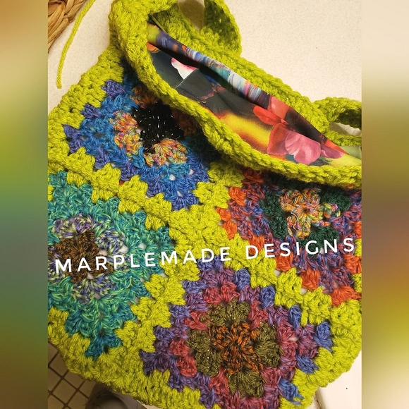 NWT💜LINED crossbody granny square💜MarpleMade Designs 💜 acrylic LINED/pocket - Picture 4 of 9